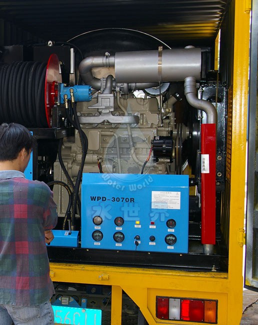 High pressure pipeline dredging